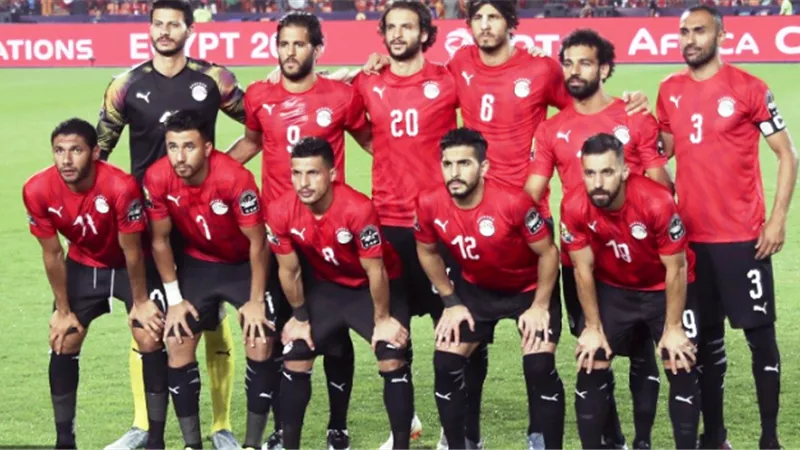 منتخب مصر يغادر القاهرة للامارات لمواجهة الجزائز وزامبيا وديا