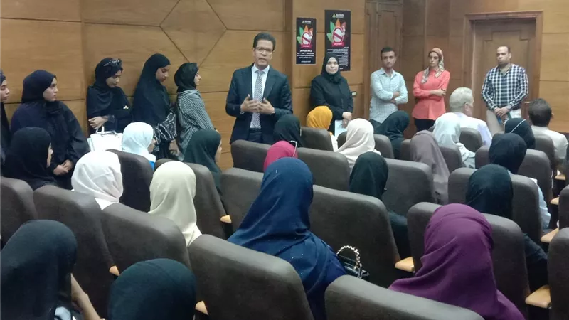 رئيس جامعة بنها يناقش مقترحات ومشكلات الطلاب حول البرامج الدراسية