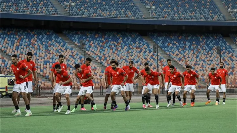 فيديو .. آخر استعدادات بعثة منتخبنا لمباراتي زامبيا والجزائر