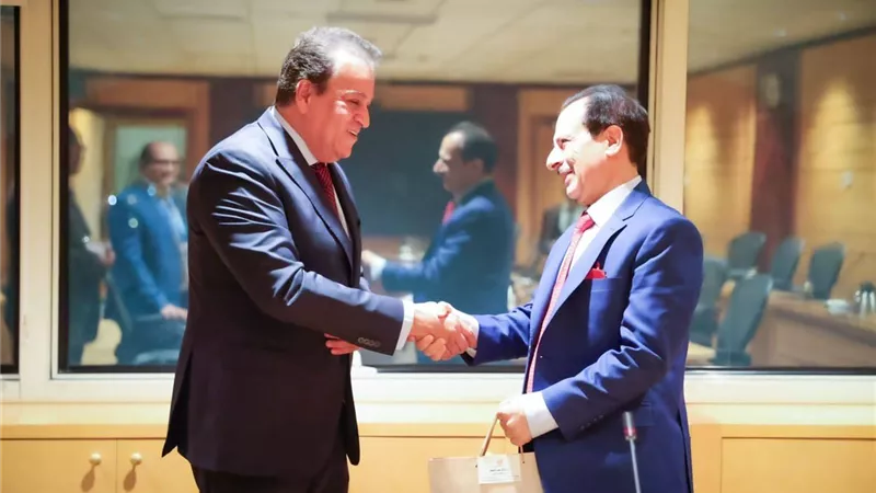 وزير الصحة: تبادل الخبرات مع باكستان لتنفيذ برنامجها للقضاء على فيروس 