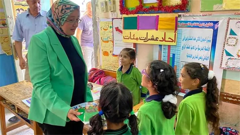 مديرتعليم بورسعيدفي جولةمفاجئة:التحقيق مع مدير مدرسة واستبعاد اخر