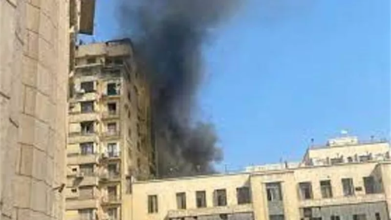 محافظة القاهرة: السيطرة على حريق في مخزن بعقار بشارع ٢٦ يوليو