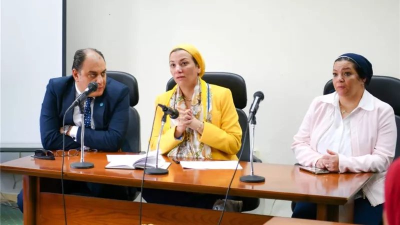 وزيرة البيئة: ملف إدارة المخلفات على رأس أولويات الحكومة