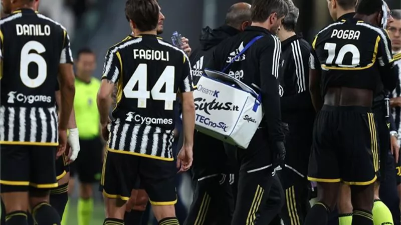 على طريقة بوجبا.. لاعب يوفنتوس مُهدد بالإيقاف لمدة 3 سنوات