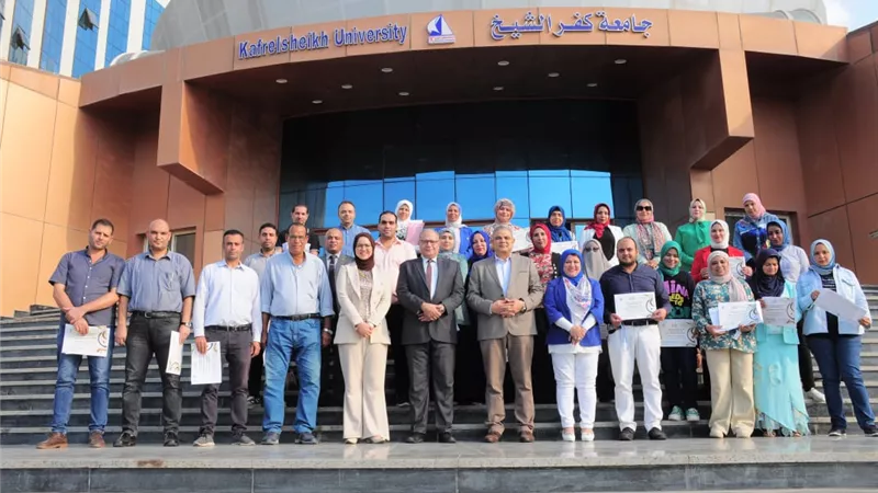رئيس جامعة كفر الشيخ يستقبل لجنة الآداب بالمجلس الأعلى للجامعات