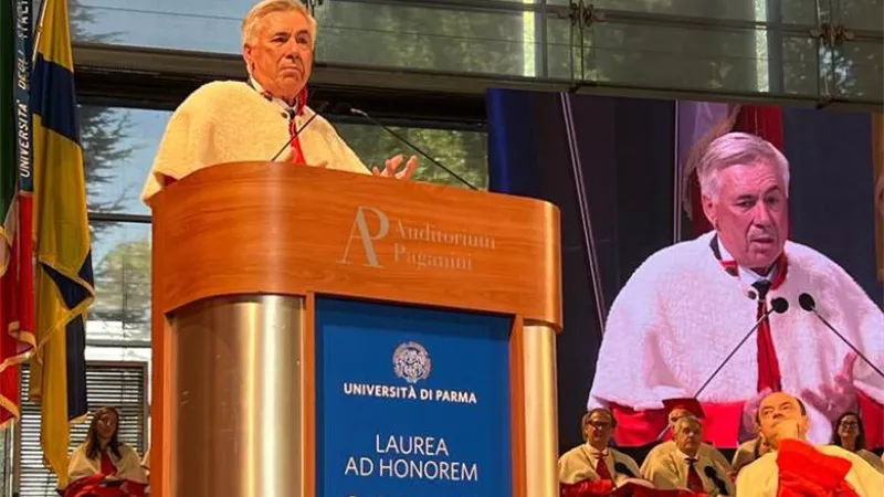 مدرب ريال مدريد يحصل على الدكتوراه الفخرية من جامعة بارما - شاهد