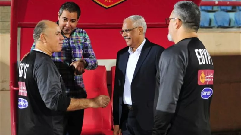جمال علام يشهد تدريب المنتخب الأوليمبي ويلتقي ميكالي قبل ودية الأردن
