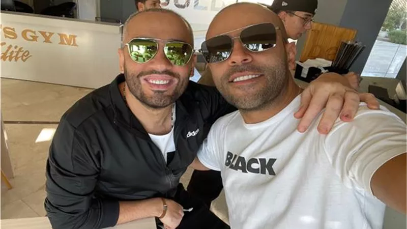 رامي جمال يهنئ تامر عاشور على حفل زفافه