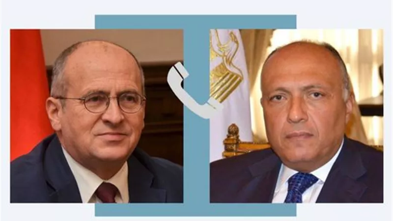 وزير الخارجية يتلقى اتصالاً هاتفياً من وزير خارجية بولندا