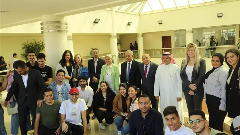 الجامعة العربية المفتوحة بمصر تكرم طلابها المتفوقين والمبدعين