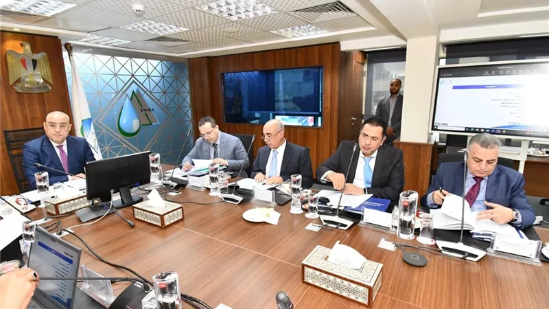 وزير الإسكان يدعم البحث التطبيقي لقطاع المياه والصرف الصحي