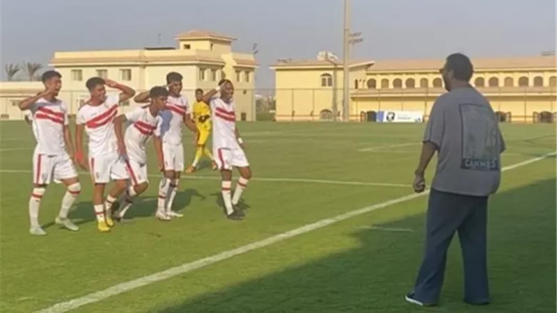 بعد تصدرهم الدوري.. ميدو يكافئ لاعبي الزمالك بـ50 ألف جنيه