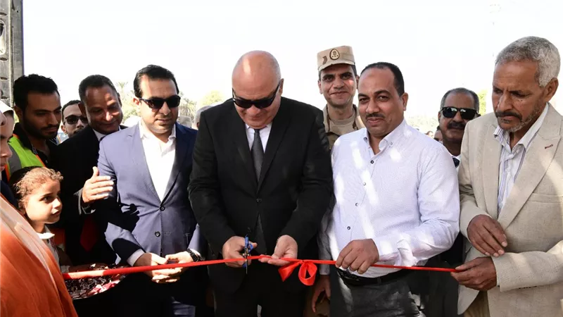محافظ قنا يفتتح مركز شباب رفاعة بقوص