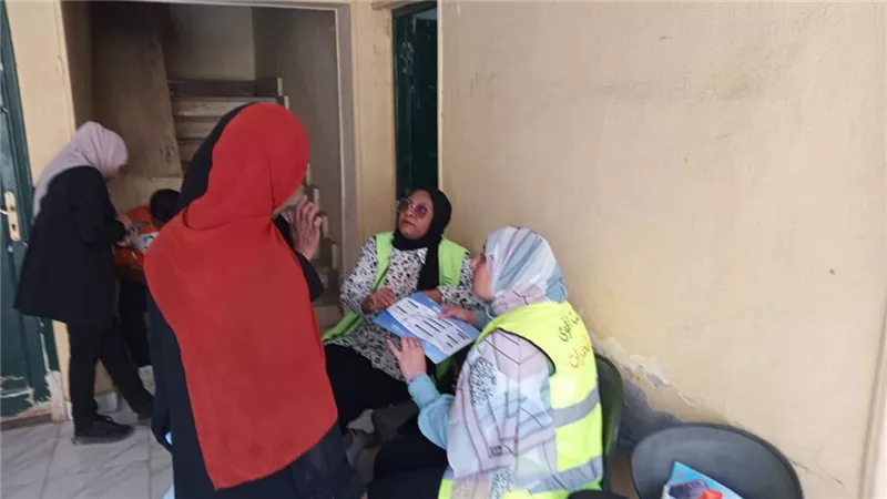 الكشف وعلاج 877 مواطنا بقافلة الجامعة المجانية ابراهيم بنجع حمادي