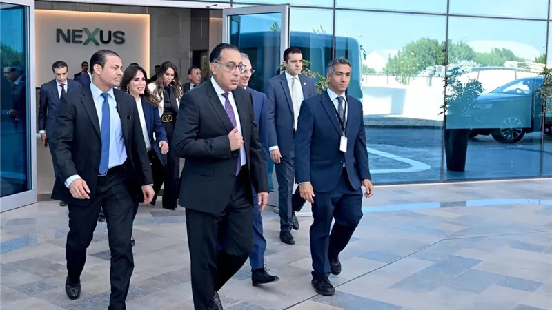 مدبولي: الحكومة مهتمة بدعم الاستثمار الأجنبي وتنمية صناعة التعهيد