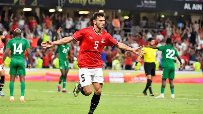 رأسية حمدي فتحي تمنح منتخب مصر هدف قاتل ضد زامبيا - شاهد