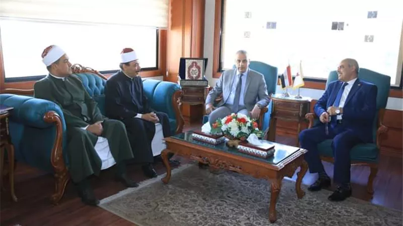 الفقي يلتقي نائب رئيس المنظمة العالمية لخريجي الأزهر
