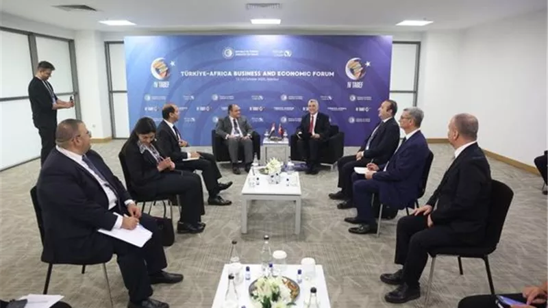 وزير التجارة يبحث مع نظيره التركي سبل تعزيز العلاقات الاقتصادية