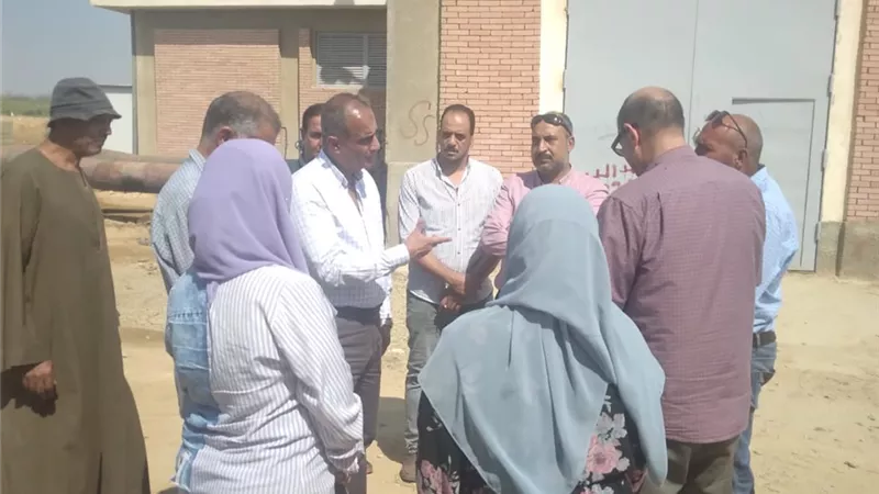 رئيس قطاع استصلاح الأراضي بالزراعة في زيارة مفاجئة للسويس..صور