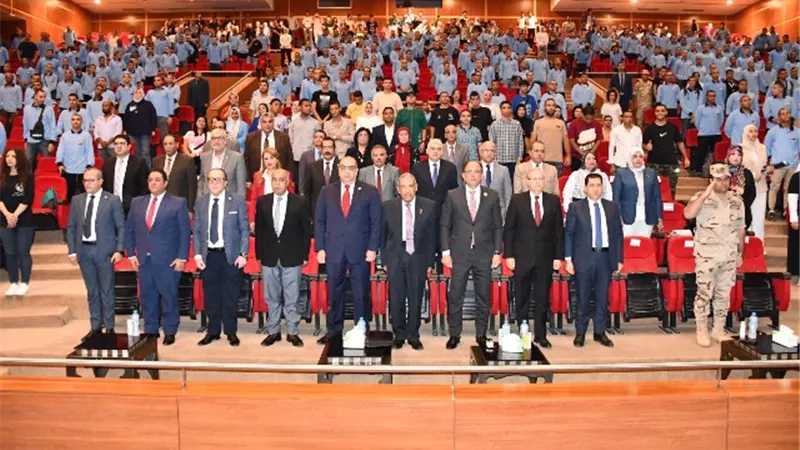 جامعة حلوان تكرم رموز حرب أكتوبر خلال احتفالية إرادة وطن.. صور