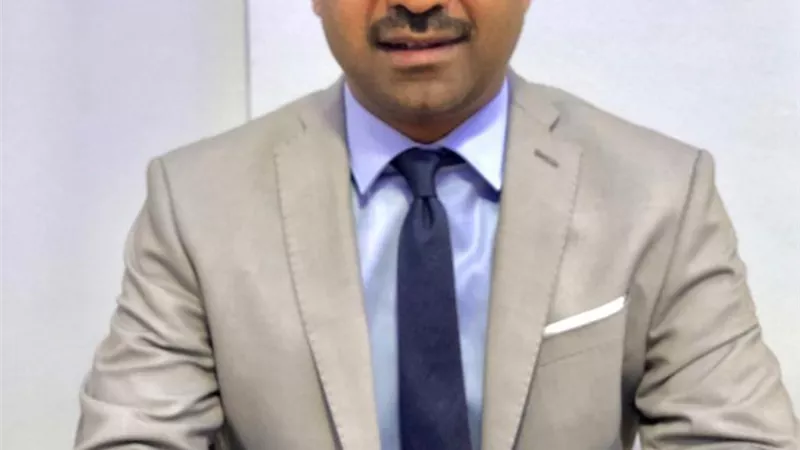 بالتزكية.. احمد عبد المالك نقيبا لأطباء البحرالأحمر