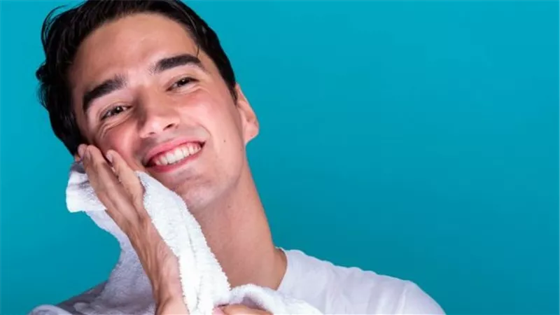 طريقة تقليدية تجدد شباب بشرتك وتخلصك من حب الشباب