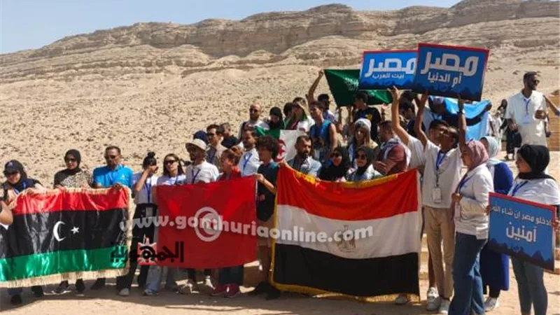 سفينة النيل للشباب العربى تصل المنيا وتزور المناطق الأثرية