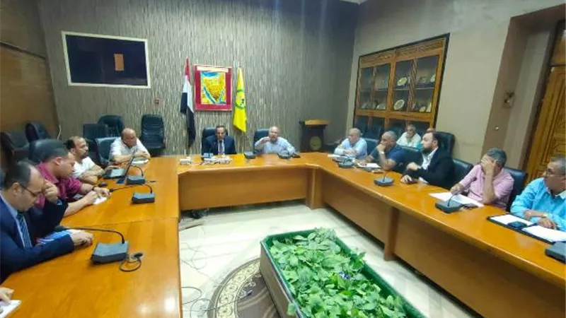 وزير النقل: التقى بكم بتوجيه من الرئيس وانقل اليكم رسالة شكر