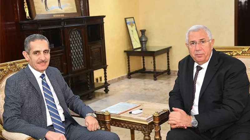القصير و رحمي يبحثان موقف المشروعات الزراعية واستغلال الأصول بالغربية