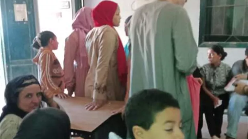 الكشف علي ١٢٥ حالة في قافلة 