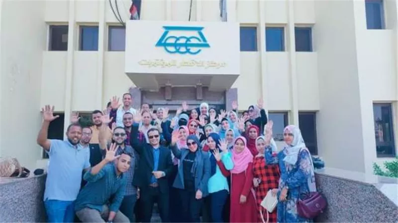 إجتماع قوة العمل السكانية لوحدات الأقصر بحضور ١٣٥ عضوا