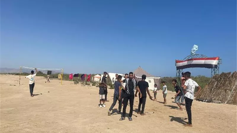 حملة نظافة بمحمية للمانجروف بسفاجا بمشاركة طلاب الجامعة الأمريكية
