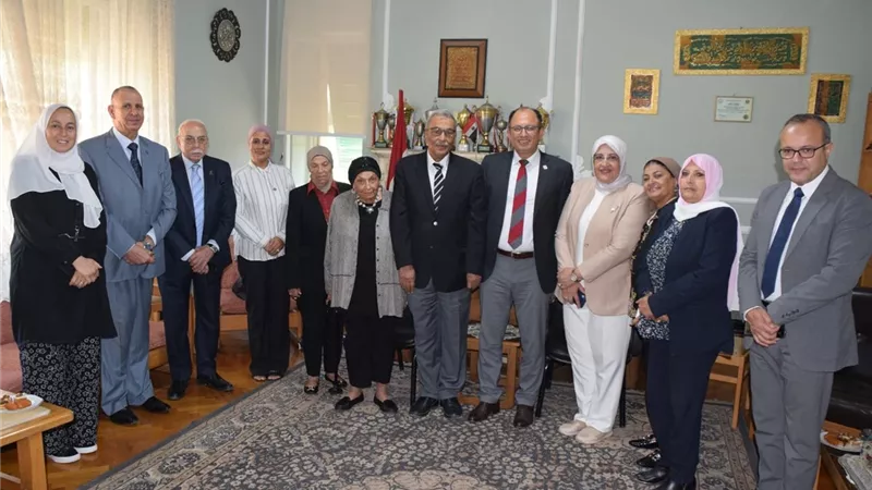السيد قنديل:كلية التربية الرياضية تقدم أسلوب دراسي أكاديمي متميز