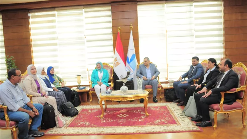 بدء إجراءات التقييم لجائزة التميز الداخلي بجامعة كفر الشيخ