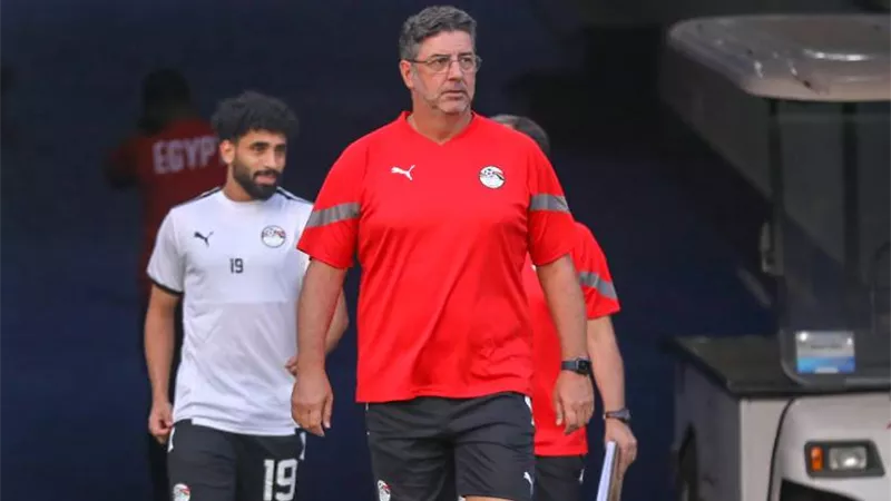 بناء منتخب مستقبلي.. فيتوريا يوضح اسباب اختيار مواجهة الجزائر