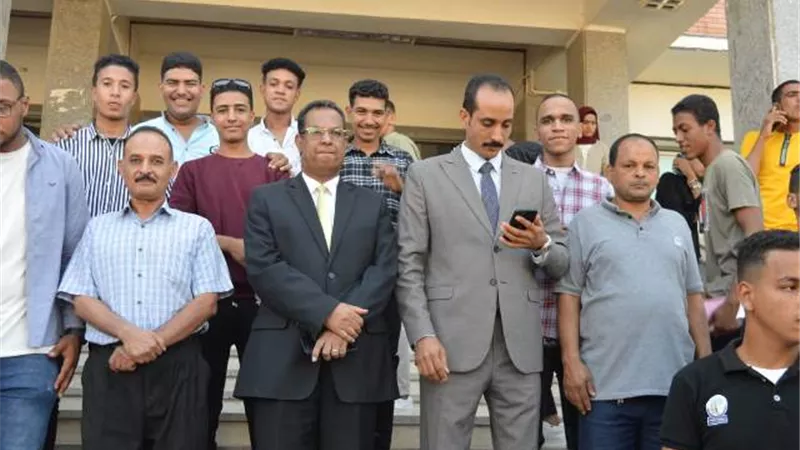 يوم رياضى ترفيهى لطلاب كلية الحقوق بجنوب الوادى