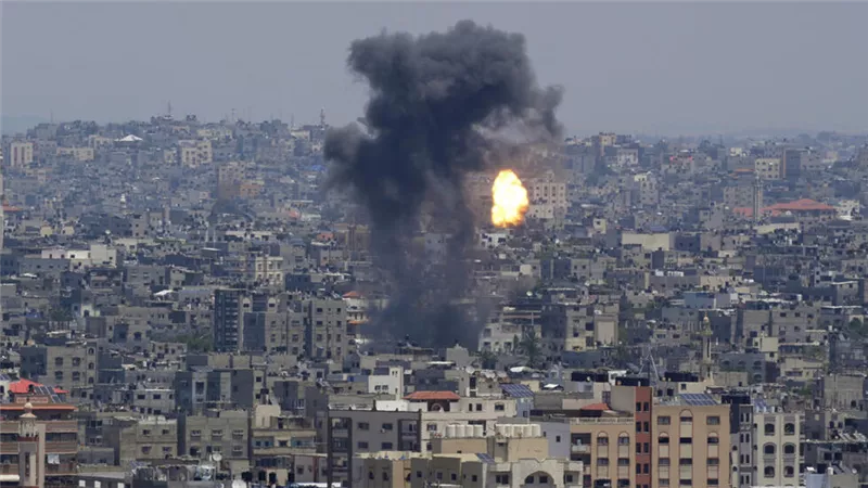 شهداء ومصابون في غارات عنيفة لطائرات الاحتلال على غرب غزة