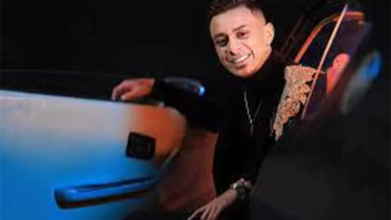 مطرب مهرجانات شهير يعلت اعتزاله الغناء