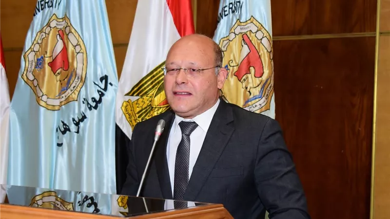 تحديث الهيكل التنظيمي لكلية الهندسة فى سوهاج