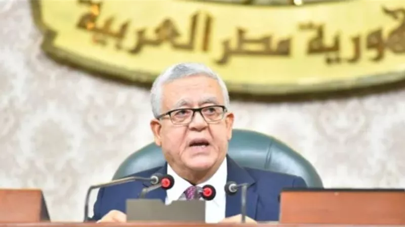 إحالة قرار رئيس الجمهورية بشأن الاتفاق بين مصر وبنكي ديوتشه للجان المختصة