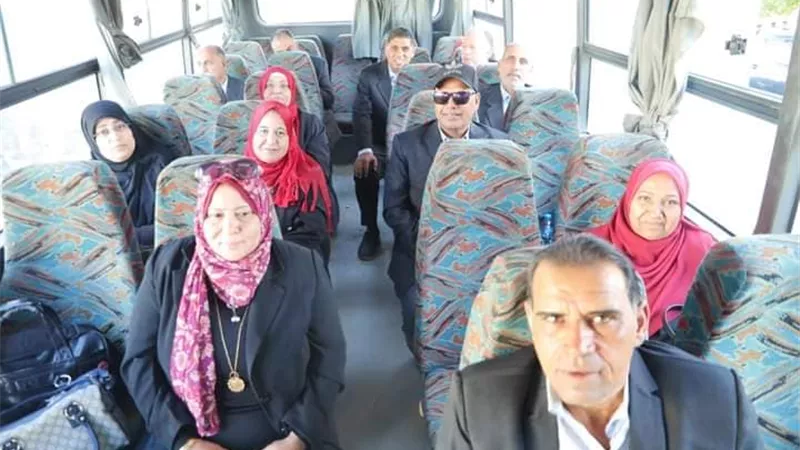 إنطلاق الأتوبيس الطائر لمتابعة مدارس الإدارة و مدارس قرى الأربعين