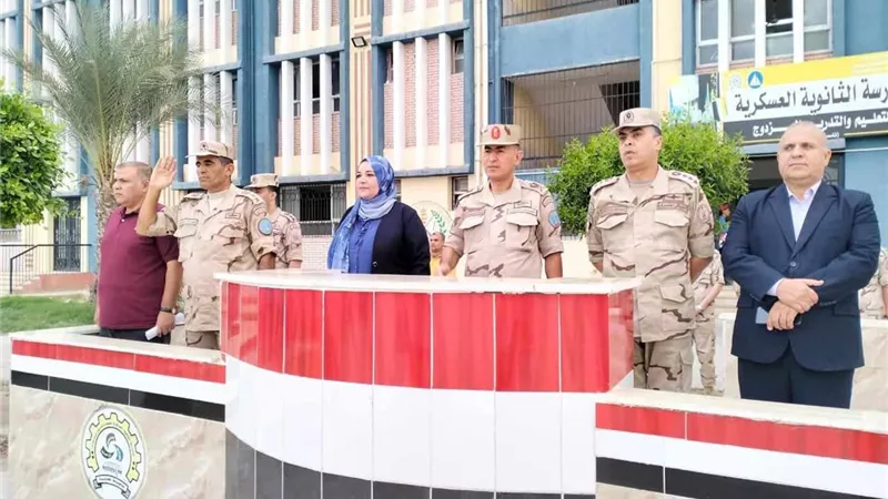 وكيل تعليم دميـاط يتفقد المدرسة الثانوية الفنية للتعليم والتدريب