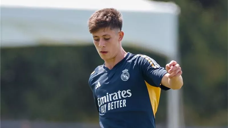 موهوب ريال مدريد يتعافى من الإصابة ويقترب من المشاركة فى الكلاسيكو