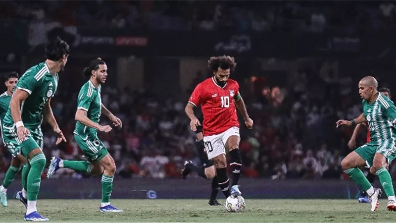 خالد بيومى: التعادل مع الجزائر ليس عادلا وفيتوريا كشف بلماضى