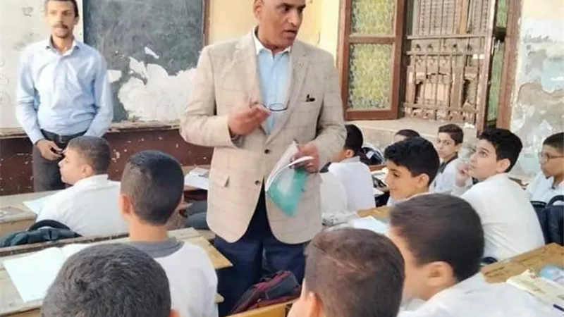 مدير تعليم المنيا يواصل جولاته الميدانية المفاجئة على المدارس