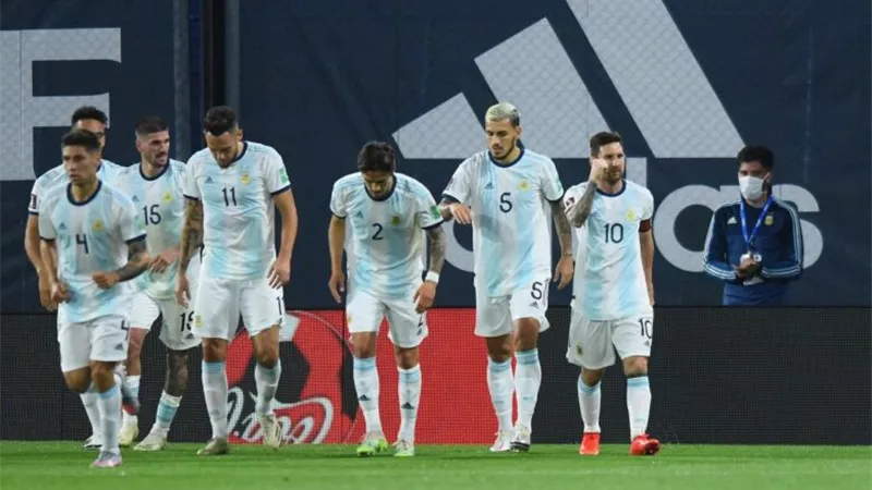 موعد والقناة الناقلة لمباراة الأرجنتين وبيرو بتصفيات كأس العالم