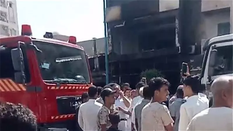 السيطرة على حريق بمخزن مواد غذائية في عقار سكني بالقليوبية