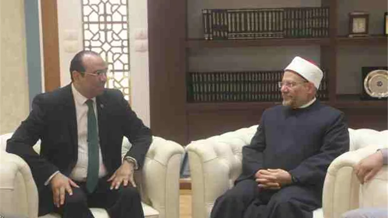 وزير الشؤون الدينية التونسي يزور المفتي لبحث سبل التعاون