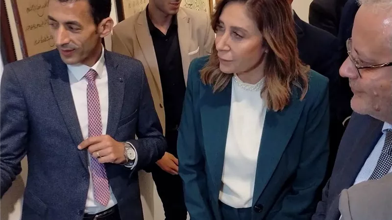 سامح خشبة ممثلا عن مصر بـ ملتقى القاهرة الدولي لفن الخط العربي