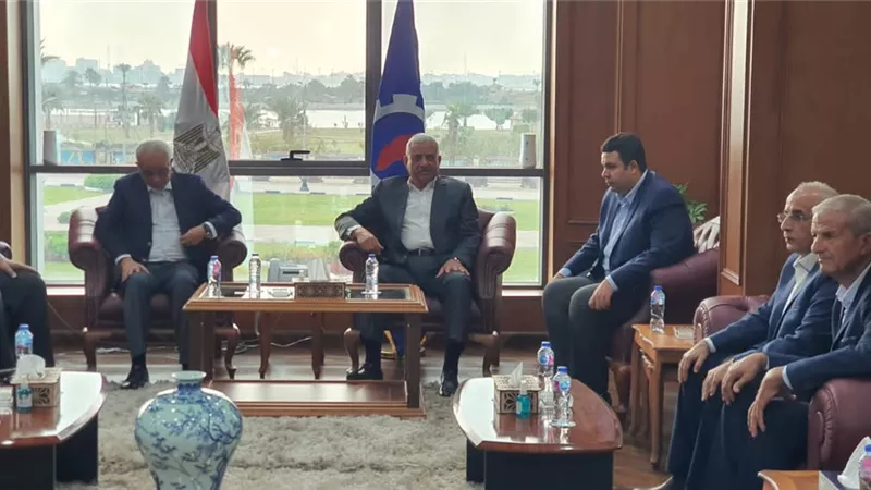 محافظ السويس يستقبل وزيرالتعليم لافتتاح عددا من المشروعات التعليمية